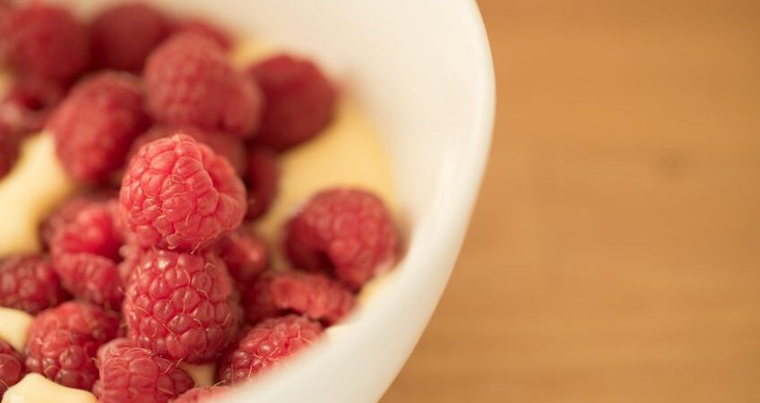 raspberries vanilla custard