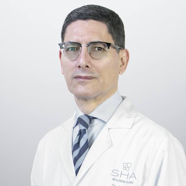 Dr. Vicente Mera of SHA Wellness Clinic